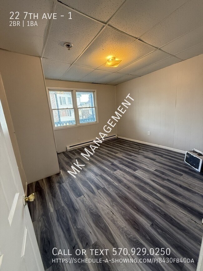 Building Photo - 22 7th Ave