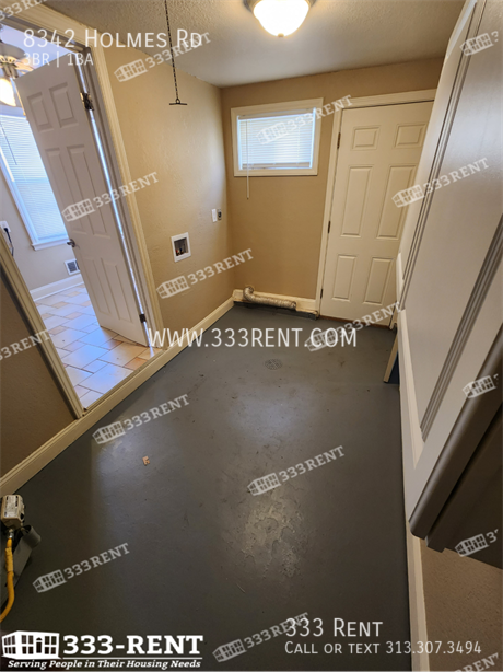 Building Photo - 8342 Holmes Rd