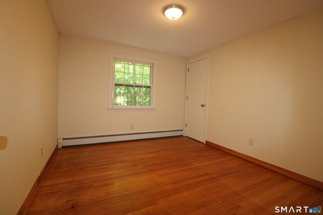 Building Photo - 67 Mulberry Rd