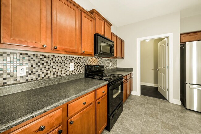 Building Photo - 5331 Apple Grove Rd NE