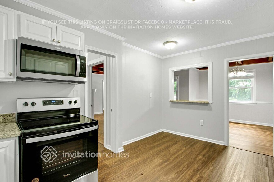 Building Photo - 4364 Cary Dr SW