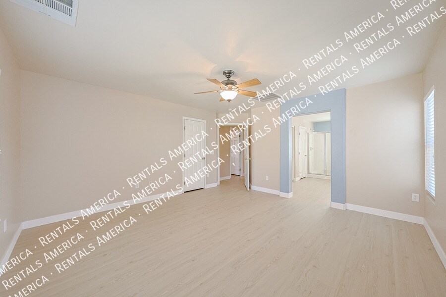 Building Photo - 35101 N 30th Ln