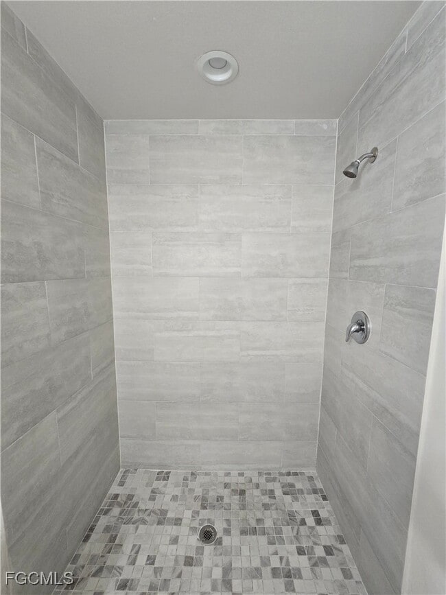 Building Photo - 3024 Skyline Blvd