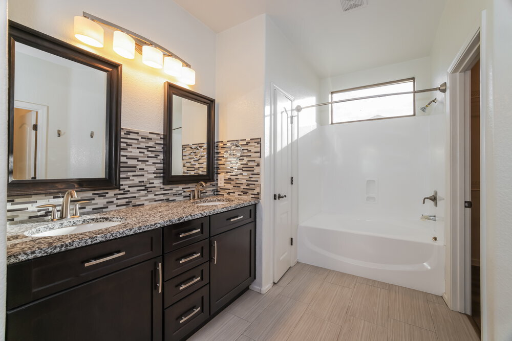 Building Photo - 3638 E Flamingo Way