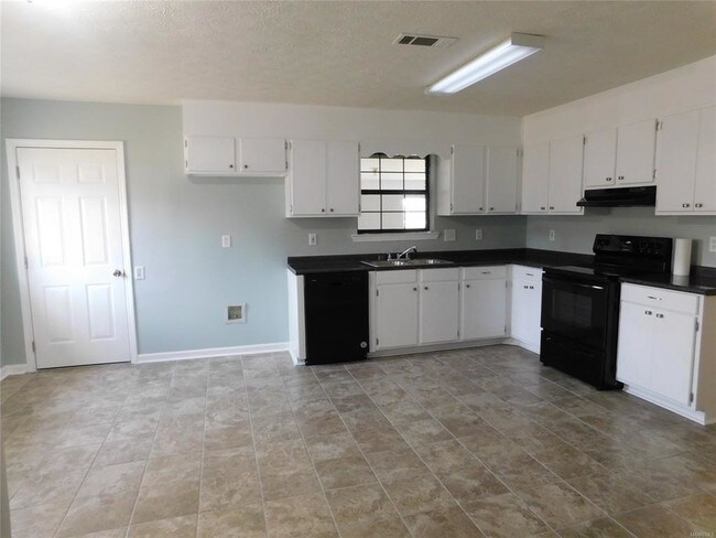 Building Photo - 2529 Grandview Rd