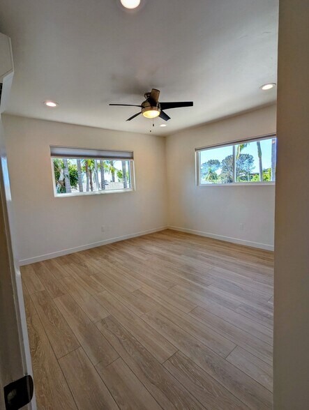 Building Photo - 454 Birmingham Dr