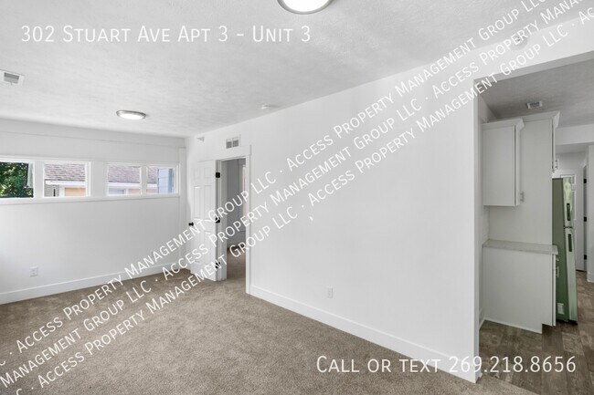 Building Photo - 302 Stuart Ave