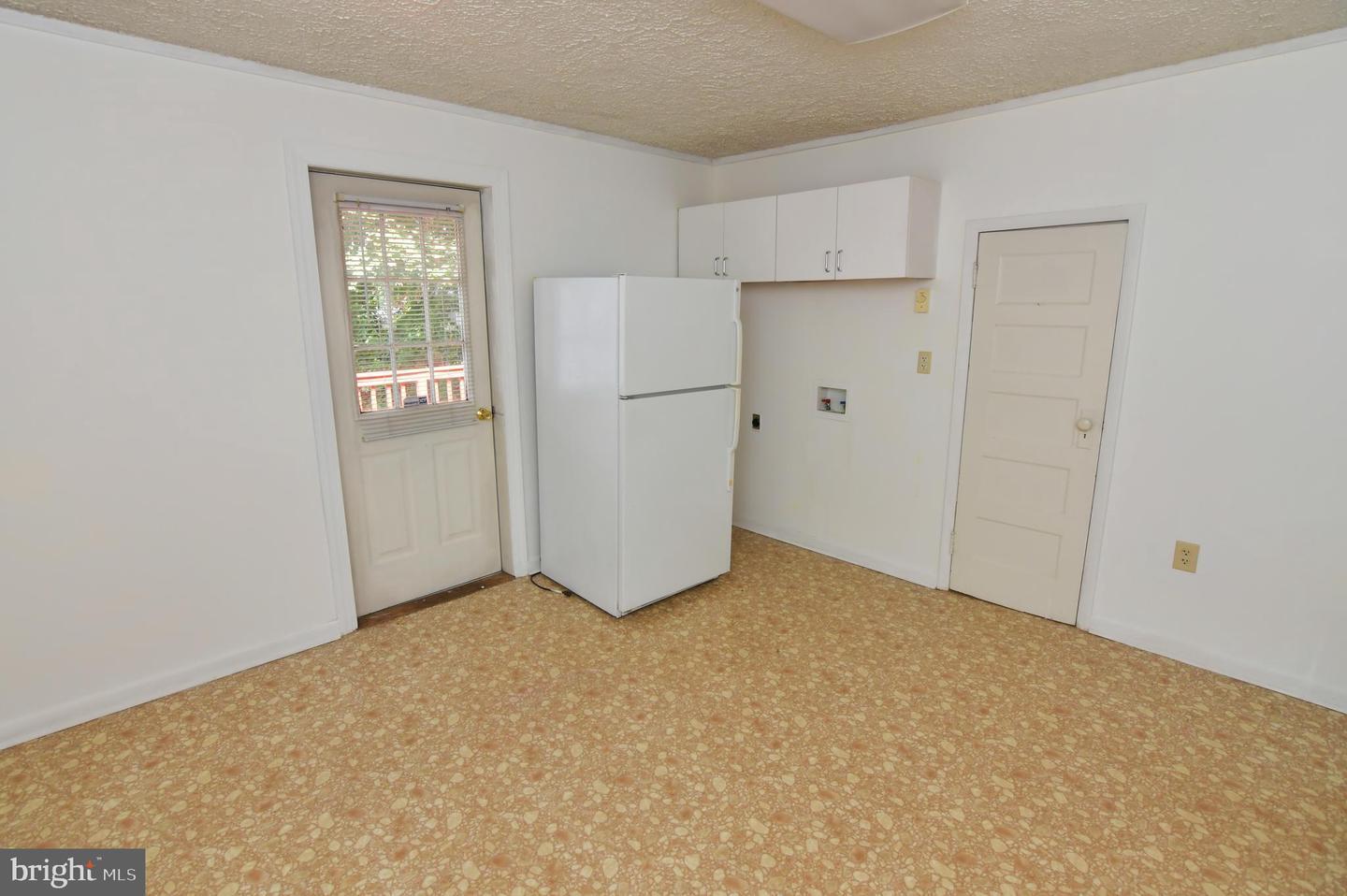 Building Photo - 24 Jackson Ave