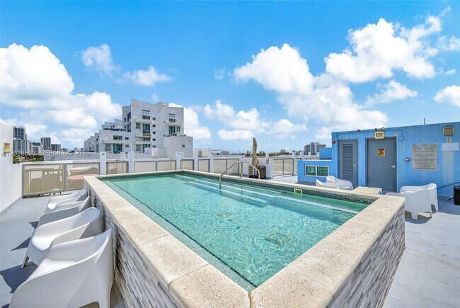 Building Photo - 7728 Collins Ave