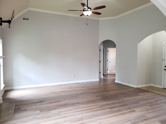 Building Photo - Beautiful Ranch in Fields of Northmeade! M...
