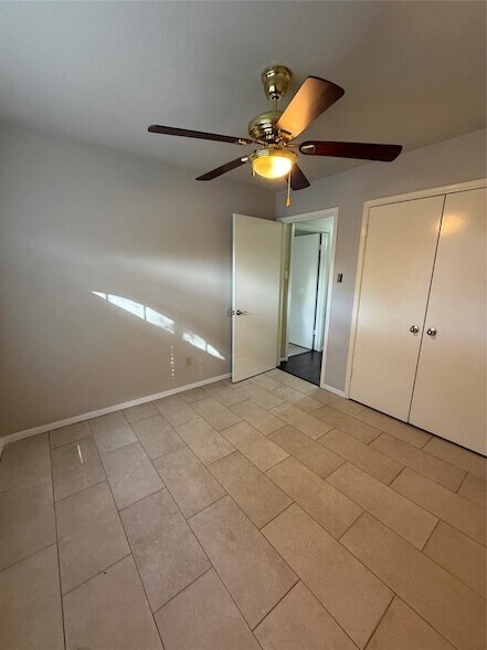 Building Photo - 5026 Tealgate Dr