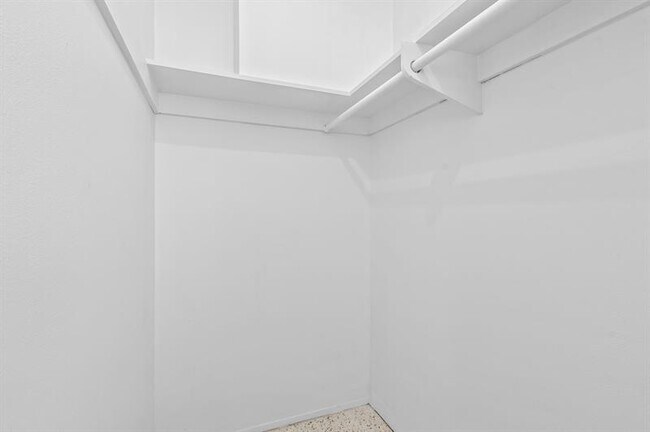 Building Photo - 3321 NE 16th Ct