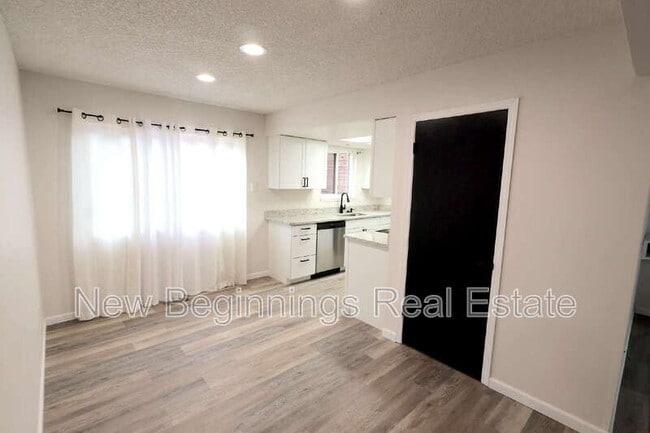 Building Photo - 2319 Stepping Stones Way