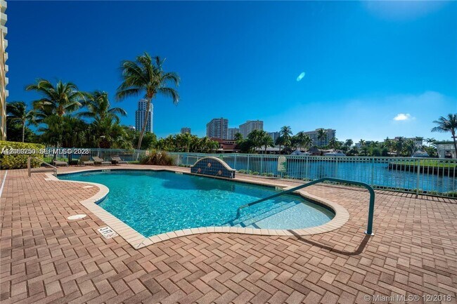 Building Photo - 201 Golden Isles Dr