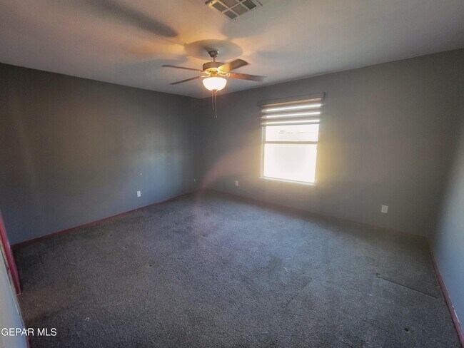 Building Photo - 2404 Escape Point St