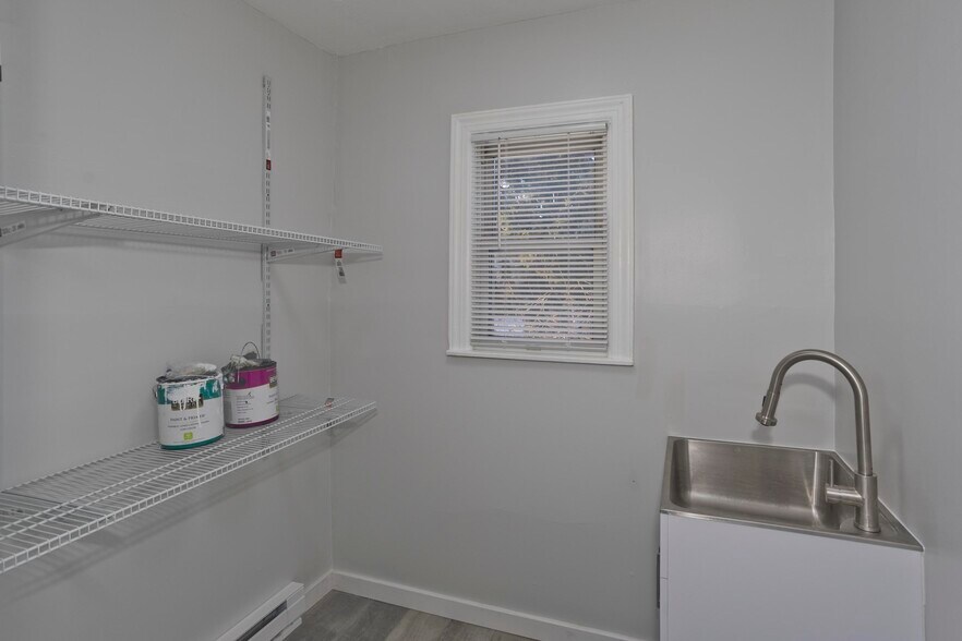 Building Photo - 68 Ottawa St