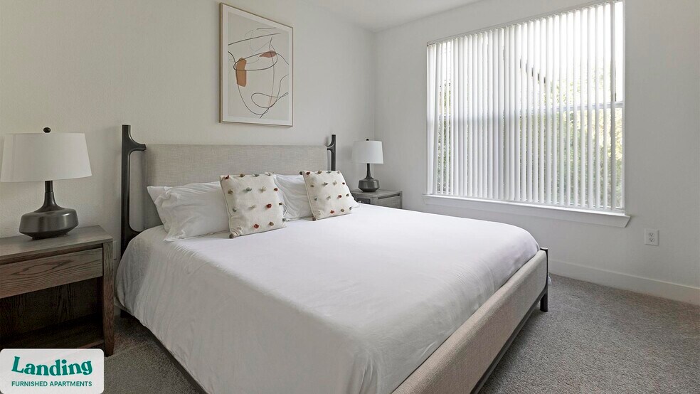 Building Photo - 7373 Valley View Ln