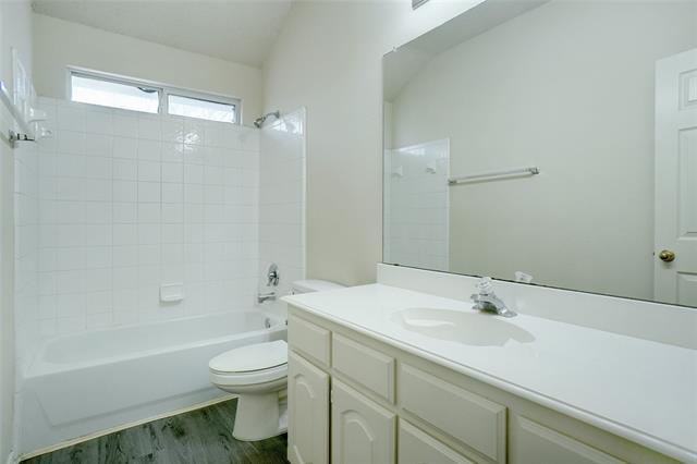 Building Photo - 105 Laurel Springs Dr