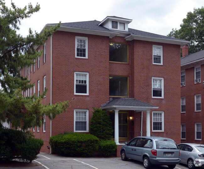 Building Photo - 67 Slater Ave