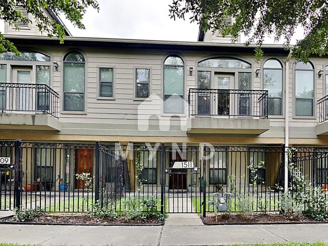 Building Photo - 1511 Paige St