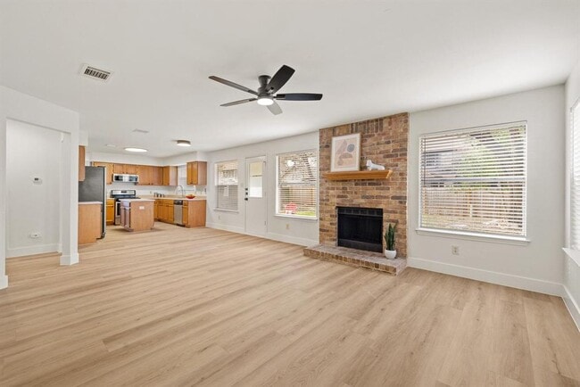 Building Photo - 13108 Tilder Dr