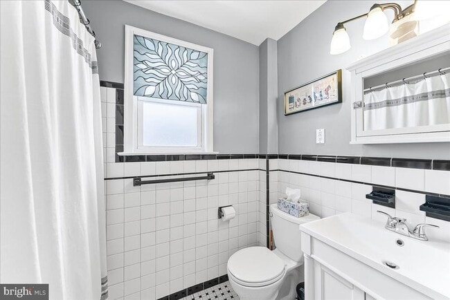 Building Photo - 4 S Chester Ave