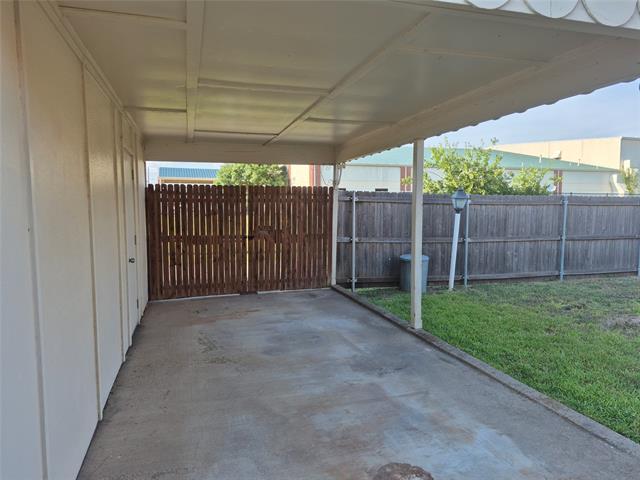 Building Photo - 921 Meadow Mead Dr