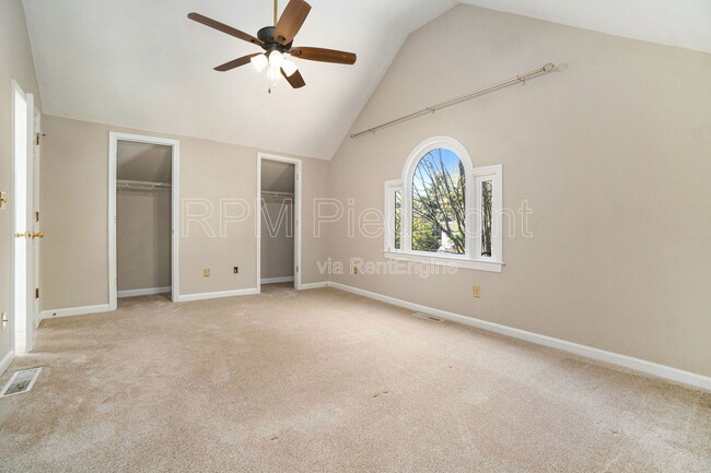 Building Photo - 388 Oakland Ave SE