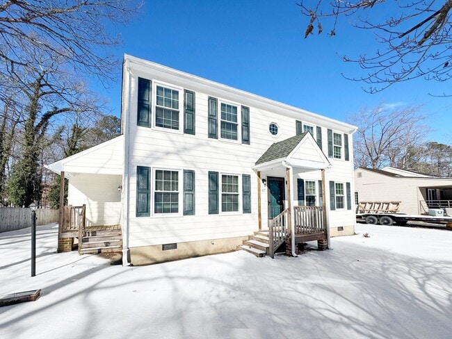 Building Photo - Modern 3 Bedroom Home in Ashland