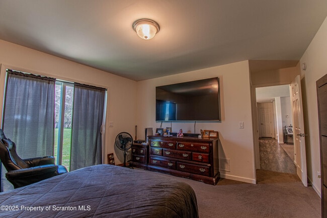 Building Photo - 151 Sandy Banks Rd