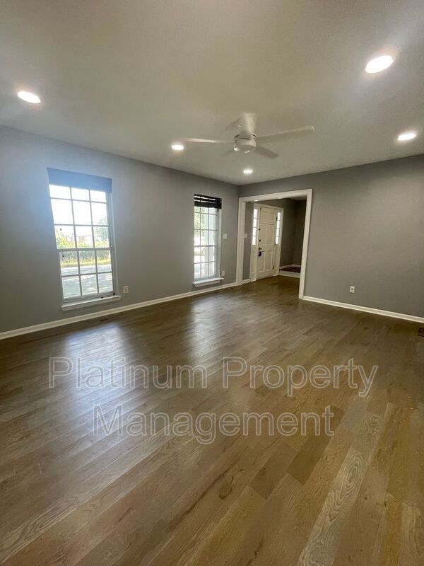 Building Photo - 3757 Peachtree Corners Cir