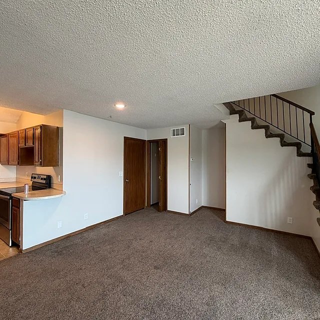 Building Photo - 1007 N Lakewind St