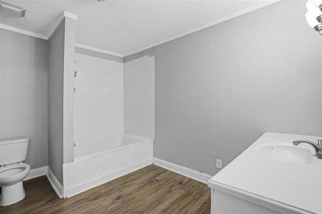 Building Photo - 308 Lamm St