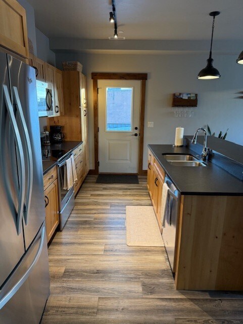 Building Photo - 519 Nucleus Ave