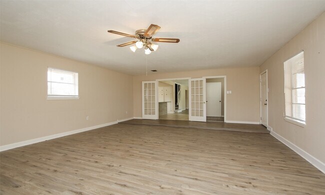 Building Photo - 6406 Ashton St