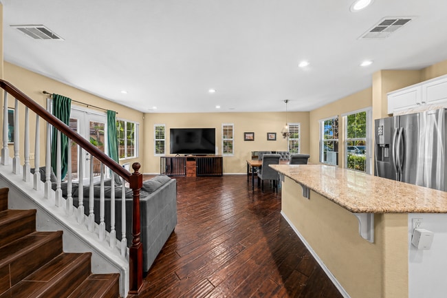 Building Photo - 1732 Wolf Canyon Loop