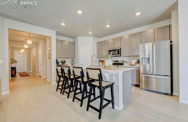 Building Photo - 10499 Rolling Peaks Dr