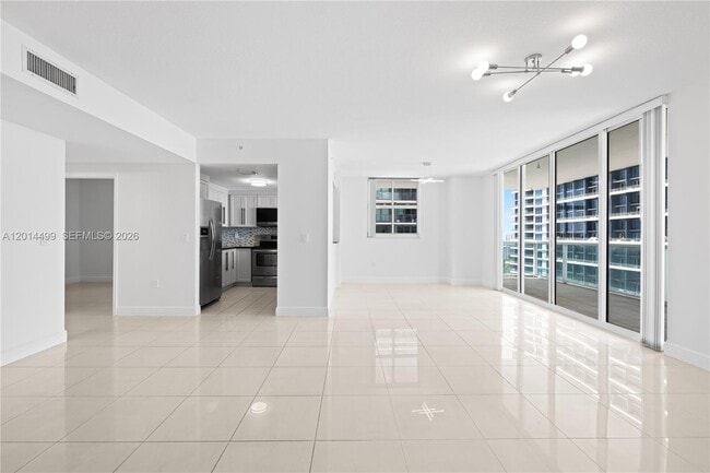 Building Photo - 1250 S Miami Ave