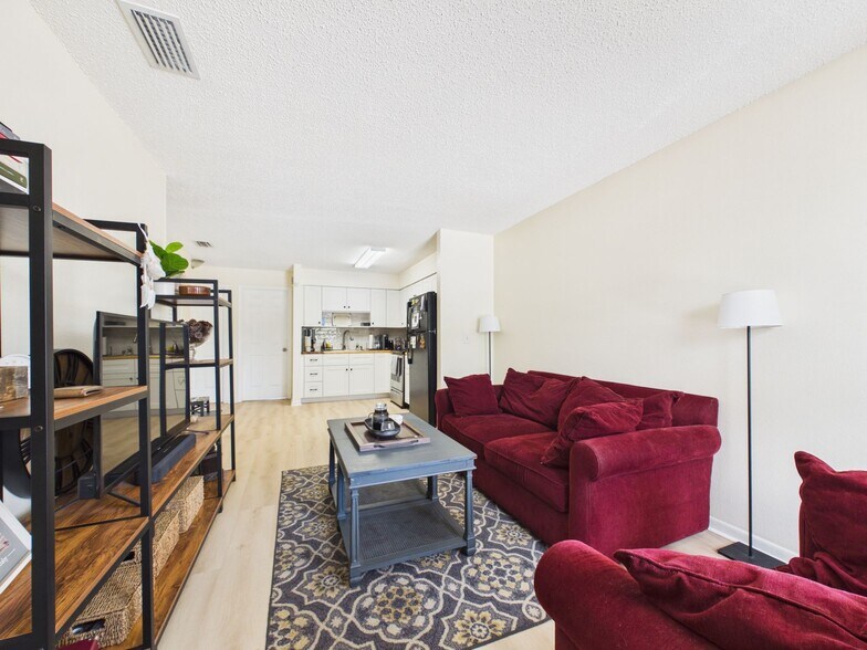 Living Room - 1411 E 109th Ave
