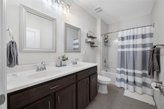 Building Photo - 16826 Secret Meadow Dr