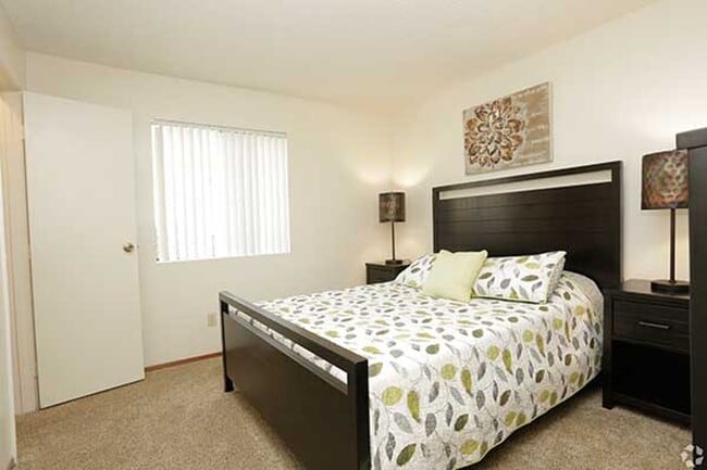 Interior Photo - Silverado Apartments