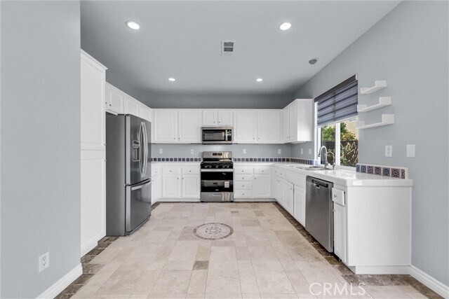 Building Photo - 962 Redtail Dr