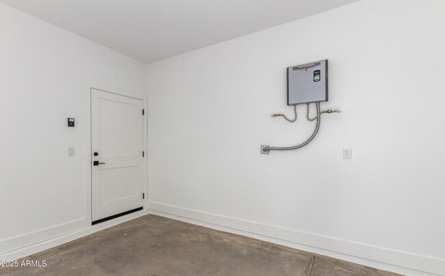 Building Photo - 2604 N 27th St