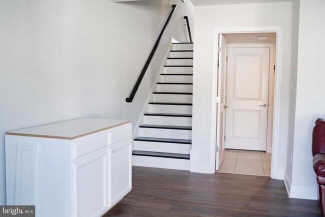 Building Photo - 36046 Auburn Wy