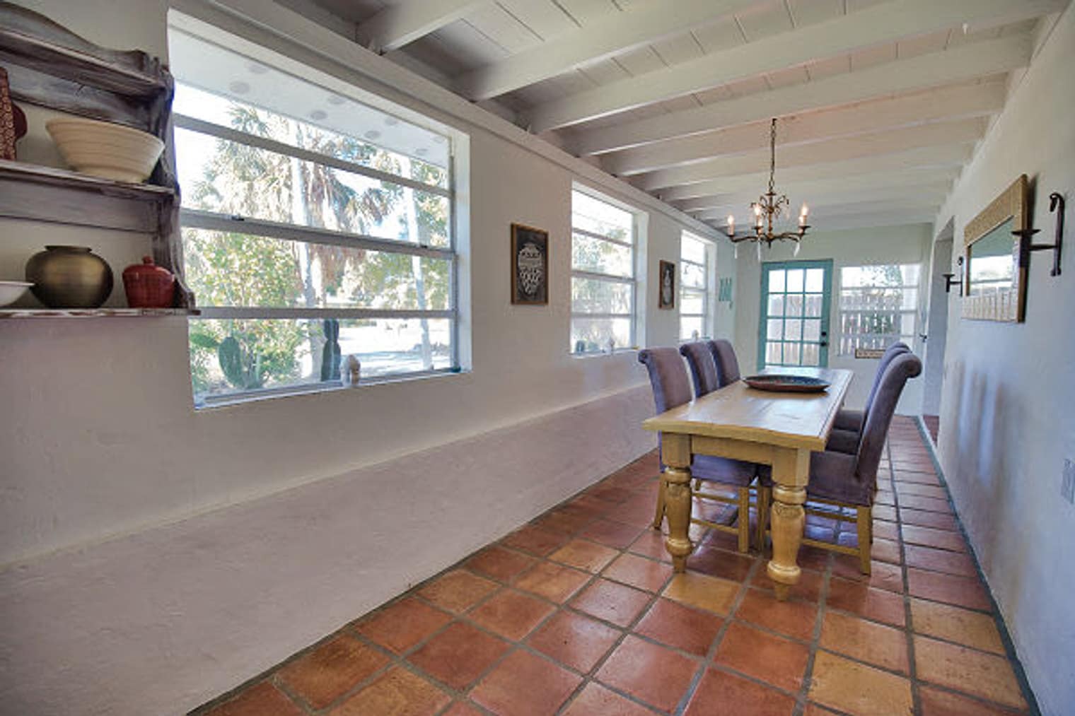 Building Photo - 650 Edwards St