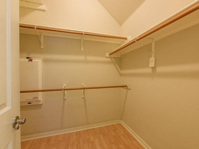 Building Photo - 442 S Lynnwood Trail