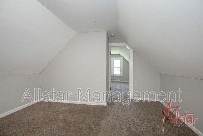 Building Photo - 2086 W 104th St