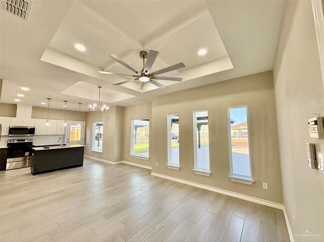 Building Photo - 11 Yankton St