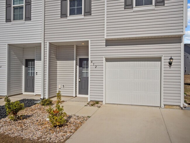 Building Photo - Welcome to Blockade Shoal Lane!