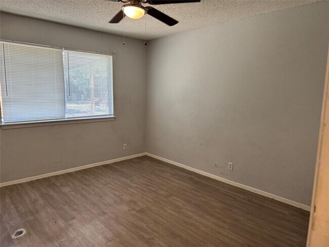 Building Photo - 12702 Teague Trail